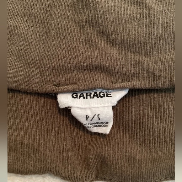 Set of 2 Garage Cropped Tube Tops In Red and Green. - Picture 7 of 8